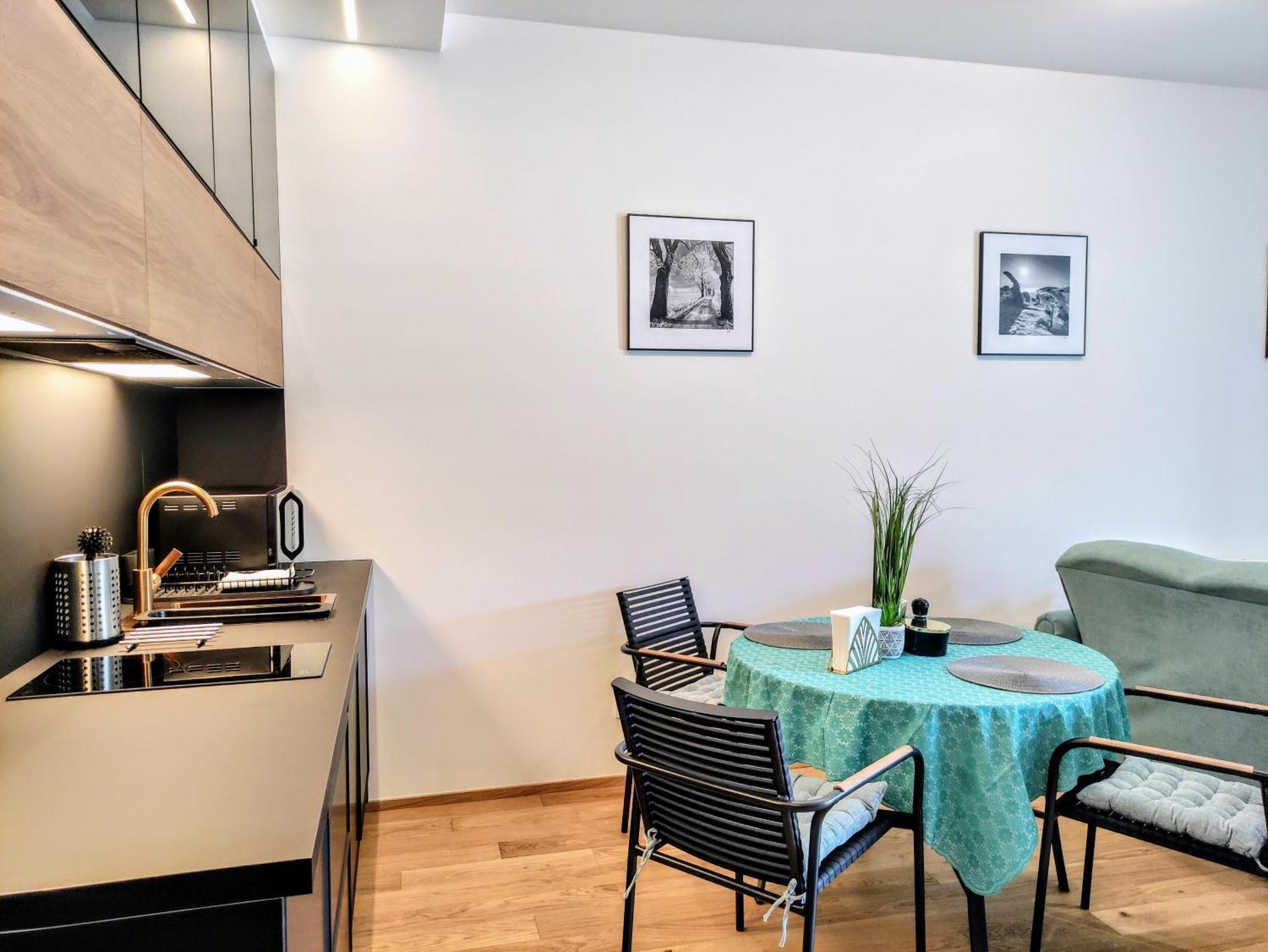Grand Spa Harrachov - Wellness Luxusni Apartman S Velkou Virivkou, Saunou, Kuchyni A Venkovnim Posezenim V Centru Harrachova Zimmer foto